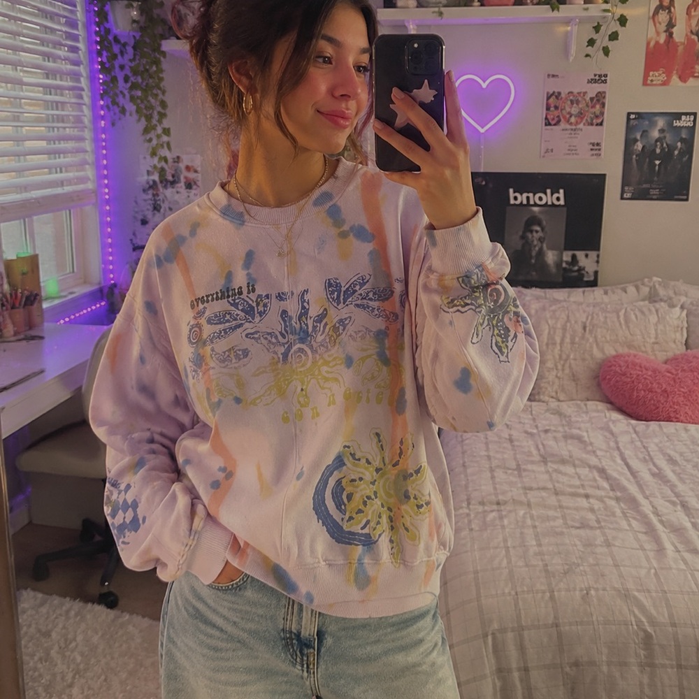 Urban Outfitters Sweatshirt size Small